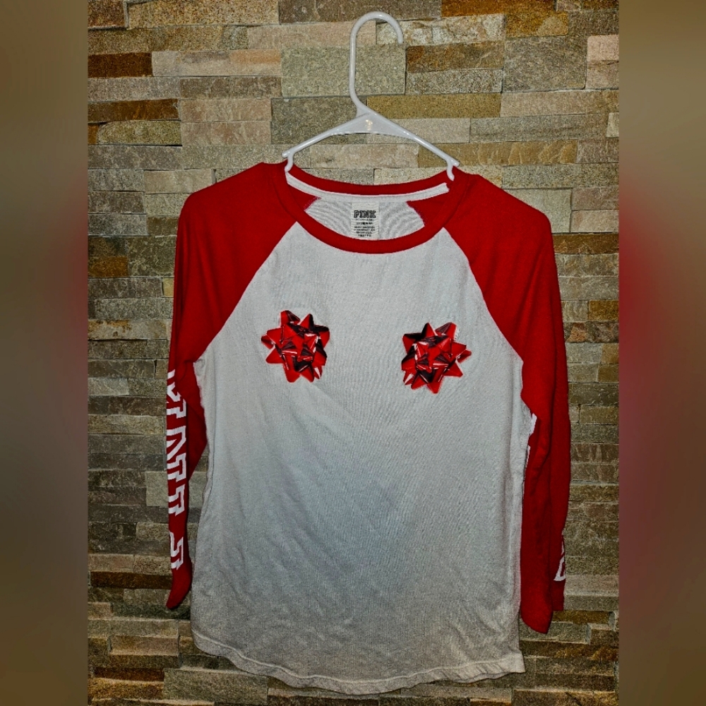 Victoria's Secret PINK holiday tee small